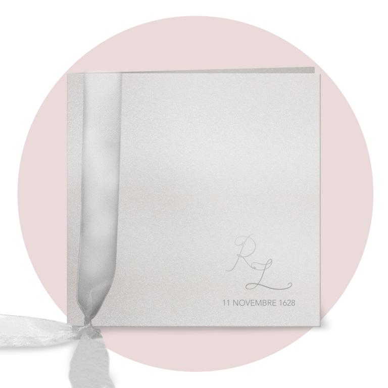 Immagine prodotto: Libretto messa formato quadrato, spillato in cartoncino pregiato tipo: STARDREAM CRISTAL